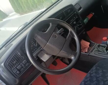 Белый Фольксваген Пассат, объемом двигателя 1.78 л и пробегом 300 тыс. км за 1450 $, фото 5 на Automoto.ua