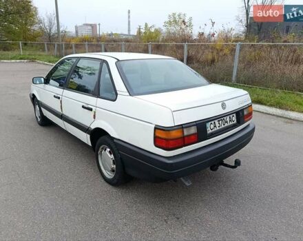 Белый Фольксваген Пассат, объемом двигателя 1.8 л и пробегом 1 тыс. км за 2450 $, фото 7 на Automoto.ua