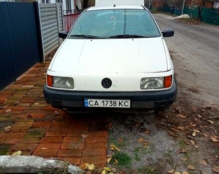 Белый Фольксваген Пассат, объемом двигателя 1.8 л и пробегом 450 тыс. км за 1600 $, фото 11 на Automoto.ua