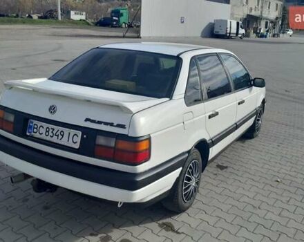 Белый Фольксваген Пассат, объемом двигателя 1.8 л и пробегом 300 тыс. км за 1600 $, фото 32 на Automoto.ua