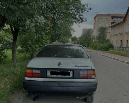 Белый Фольксваген Пассат, объемом двигателя 0 л и пробегом 225 тыс. км за 550 $, фото 4 на Automoto.ua