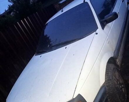 Белый Фольксваген Пассат, объемом двигателя 1.9 л и пробегом 444 тыс. км за 1900 $, фото 3 на Automoto.ua