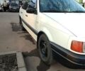 Белый Фольксваген Пассат, объемом двигателя 1.8 л и пробегом 435 тыс. км за 3099 $, фото 61 на Automoto.ua