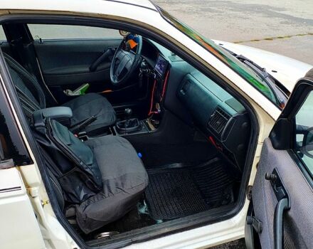 Белый Фольксваген Пассат, объемом двигателя 1.6 л и пробегом 538 тыс. км за 1400 $, фото 7 на Automoto.ua