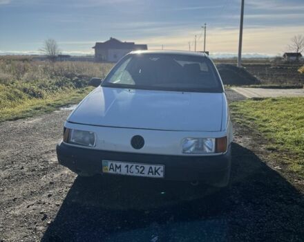 Белый Фольксваген Пассат, объемом двигателя 1.8 л и пробегом 250 тыс. км за 547 $, фото 1 на Automoto.ua