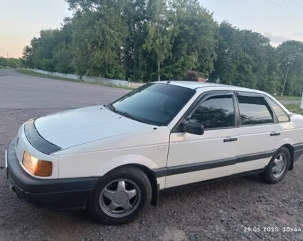 Білий Фольксваген Пассат, об'ємом двигуна 1.8 л та пробігом 400 тис. км за 900 $, фото 6 на Automoto.ua