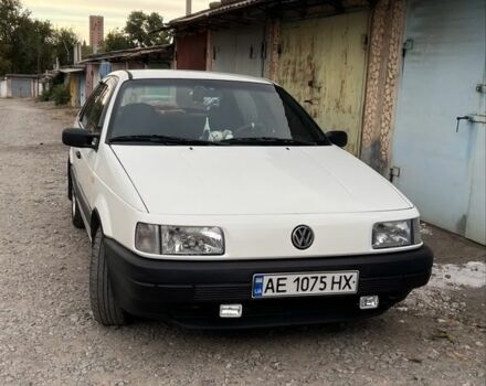 Белый Фольксваген Пассат, объемом двигателя 1.8 л и пробегом 437 тыс. км за 2650 $, фото 1 на Automoto.ua