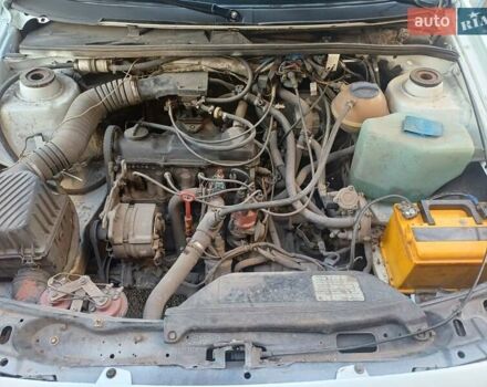 Белый Фольксваген Пассат, объемом двигателя 1.78 л и пробегом 300 тыс. км за 2000 $, фото 8 на Automoto.ua