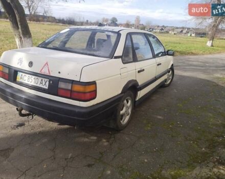 Белый Фольксваген Пассат, объемом двигателя 0 л и пробегом 400 тыс. км за 650 $, фото 1 на Automoto.ua