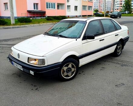 Белый Фольксваген Пассат, объемом двигателя 1.6 л и пробегом 538 тыс. км за 1400 $, фото 1 на Automoto.ua