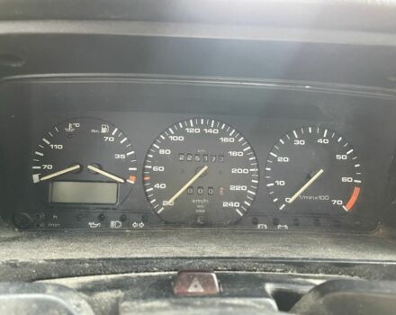 Белый Фольксваген Пассат, объемом двигателя 0 л и пробегом 225 тыс. км за 550 $, фото 7 на Automoto.ua