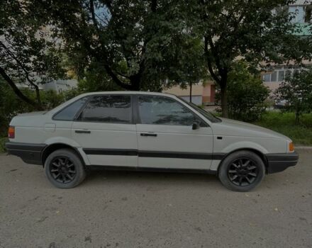 Белый Фольксваген Пассат, объемом двигателя 0 л и пробегом 225 тыс. км за 550 $, фото 3 на Automoto.ua