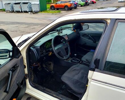 Белый Фольксваген Пассат, объемом двигателя 1.6 л и пробегом 538 тыс. км за 1400 $, фото 9 на Automoto.ua