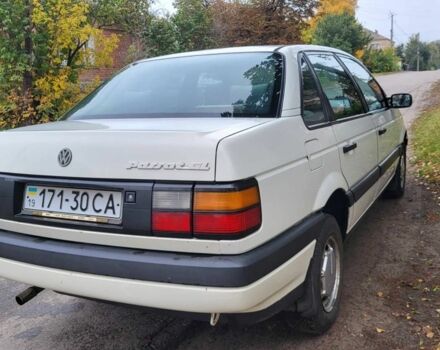 Белый Фольксваген Пассат, объемом двигателя 1.6 л и пробегом 173 тыс. км за 2800 $, фото 2 на Automoto.ua