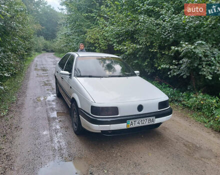 Белый Фольксваген Пассат, объемом двигателя 1.8 л и пробегом 222 тыс. км за 2600 $, фото 1 на Automoto.ua