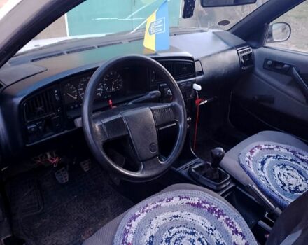 Белый Фольксваген Пассат, объемом двигателя 1.8 л и пробегом 0 тыс. км за 1100 $, фото 10 на Automoto.ua