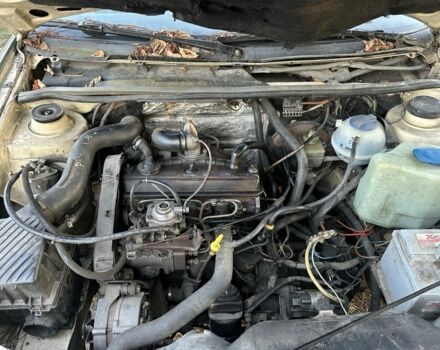 Белый Фольксваген Пассат, объемом двигателя 0 л и пробегом 200 тыс. км за 750 $, фото 6 на Automoto.ua