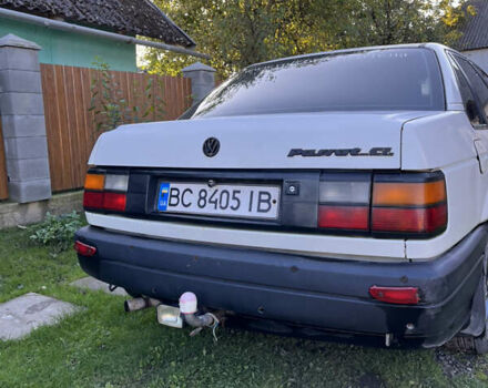 Белый Фольксваген Пассат, объемом двигателя 1.6 л и пробегом 435 тыс. км за 2250 $, фото 2 на Automoto.ua