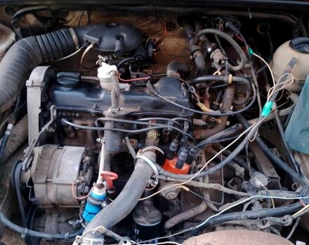 Белый Фольксваген Пассат, объемом двигателя 1.8 л и пробегом 0 тыс. км за 1100 $, фото 3 на Automoto.ua