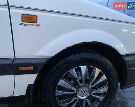 Белый Фольксваген Пассат, объемом двигателя 1.78 л и пробегом 401 тыс. км за 2000 $, фото 5 на Automoto.ua