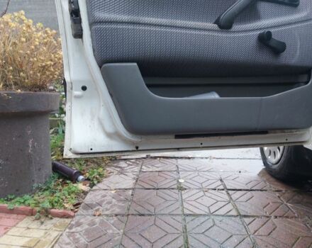 Белый Фольксваген Пассат, объемом двигателя 1.8 л и пробегом 420 тыс. км за 1200 $, фото 3 на Automoto.ua