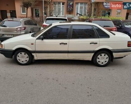 Белый Фольксваген Пассат, объемом двигателя 1.8 л и пробегом 410 тыс. км за 2500 $, фото 5 на Automoto.ua