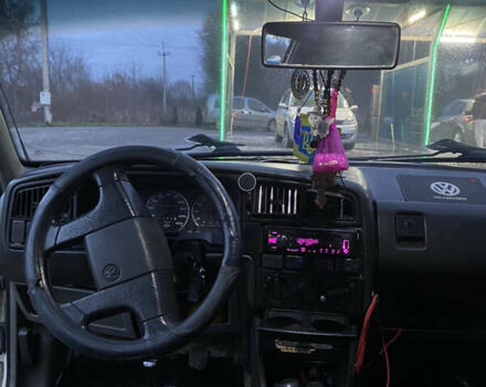 Белый Фольксваген Пассат, объемом двигателя 1.78 л и пробегом 401 тыс. км за 2000 $, фото 11 на Automoto.ua