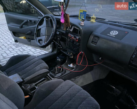 Белый Фольксваген Пассат, объемом двигателя 1.78 л и пробегом 401 тыс. км за 2000 $, фото 6 на Automoto.ua