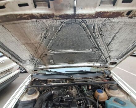 Белый Фольксваген Пассат, объемом двигателя 1.8 л и пробегом 410 тыс. км за 2500 $, фото 20 на Automoto.ua