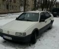 Белый Фольксваген Пассат, объемом двигателя 1.6 л и пробегом 287 тыс. км за 2999 $, фото 1 на Automoto.ua