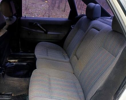 Белый Фольксваген Пассат, объемом двигателя 2 л и пробегом 380 тыс. км за 1450 $, фото 6 на Automoto.ua