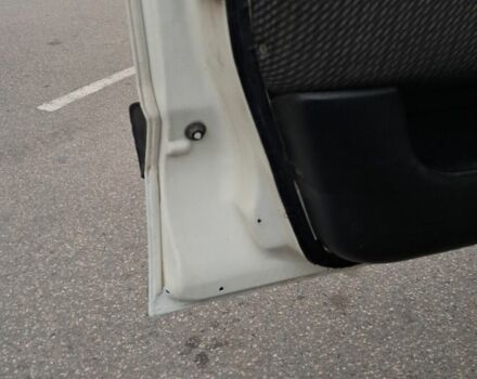 Белый Фольксваген Пассат, объемом двигателя 1.8 л и пробегом 410 тыс. км за 2500 $, фото 13 на Automoto.ua