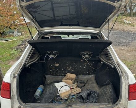 Белый Фольксваген Пассат, объемом двигателя 1.9 л и пробегом 123 тыс. км за 287 $, фото 5 на Automoto.ua