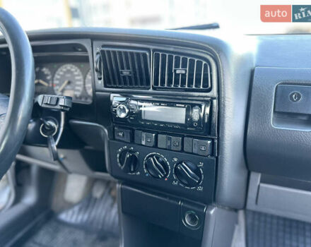 Белый Фольксваген Пассат, объемом двигателя 2 л и пробегом 330 тыс. км за 2200 $, фото 18 на Automoto.ua