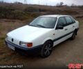 Белый Фольксваген Пассат, объемом двигателя 1.8 л и пробегом 350 тыс. км за 1350 $, фото 1 на Automoto.ua