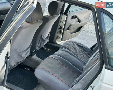 Белый Фольксваген Пассат, объемом двигателя 2 л и пробегом 330 тыс. км за 1999 $, фото 12 на Automoto.ua