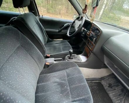 Белый Фольксваген Пассат, объемом двигателя 2 л и пробегом 310 тыс. км за 2200 $, фото 7 на Automoto.ua