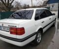 Белый Фольксваген Пассат, объемом двигателя 1.8 л и пробегом 290 тыс. км за 2400 $, фото 1 на Automoto.ua
