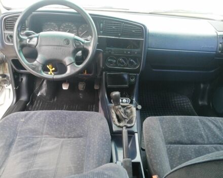 Белый Фольксваген Пассат, объемом двигателя 2 л и пробегом 100 тыс. км за 1500 $, фото 16 на Automoto.ua