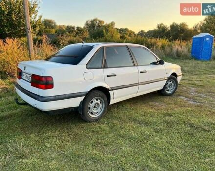 Белый Фольксваген Пассат, объемом двигателя 1.8 л и пробегом 367 тыс. км за 2850 $, фото 7 на Automoto.ua