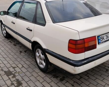 Белый Фольксваген Пассат, объемом двигателя 2 л и пробегом 400 тыс. км за 2100 $, фото 9 на Automoto.ua