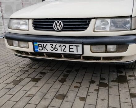 Белый Фольксваген Пассат, объемом двигателя 2 л и пробегом 400 тыс. км за 2100 $, фото 18 на Automoto.ua