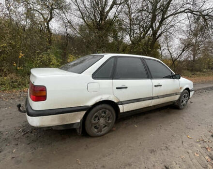 Белый Фольксваген Пассат, объемом двигателя 1.9 л и пробегом 450 тыс. км за 2350 $, фото 3 на Automoto.ua