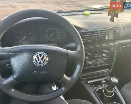 Білий Фольксваген Пассат, об'ємом двигуна 1.9 л та пробігом 462 тис. км за 1499 $, фото 11 на Automoto.ua