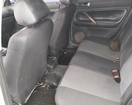 Белый Фольксваген Пассат, объемом двигателя 1.9 л и пробегом 400 тыс. км за 3300 $, фото 4 на Automoto.ua