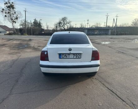 Білий Фольксваген Пассат, об'ємом двигуна 0 л та пробігом 462 тис. км за 1499 $, фото 4 на Automoto.ua