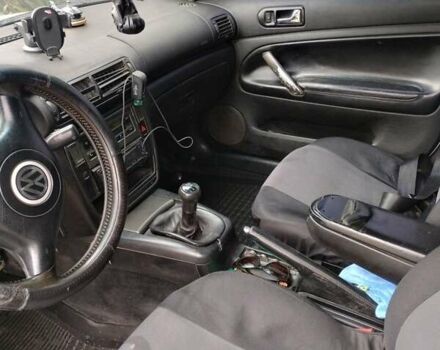 Белый Фольксваген Пассат, объемом двигателя 1.9 л и пробегом 400 тыс. км за 3300 $, фото 2 на Automoto.ua