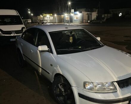 Белый Фольксваген Пассат, объемом двигателя 1.9 л и пробегом 400 тыс. км за 1900 $, фото 4 на Automoto.ua