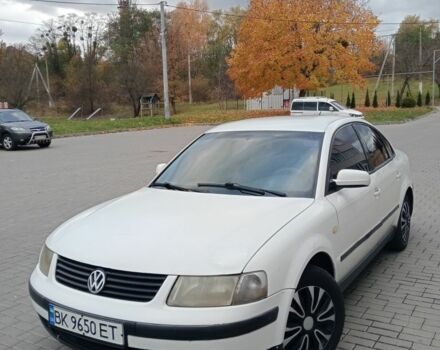 Белый Фольксваген Пассат, объемом двигателя 0 л и пробегом 320 тыс. км за 2650 $, фото 7 на Automoto.ua