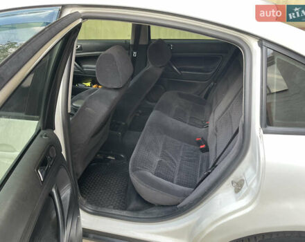 Белый Фольксваген Пассат, объемом двигателя 1.6 л и пробегом 306 тыс. км за 3200 $, фото 10 на Automoto.ua